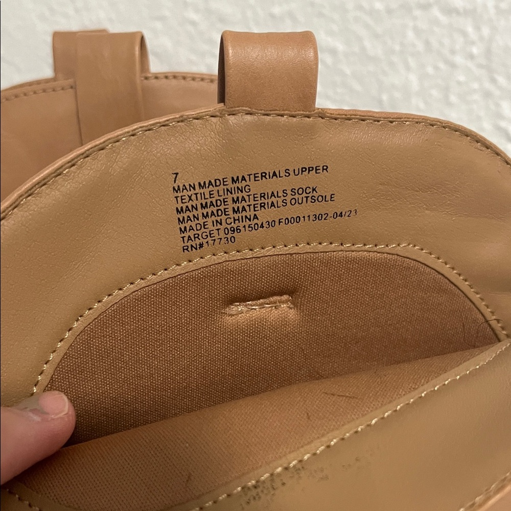 Universal Thread Tan Heeled Boots - Picture 2 of 4